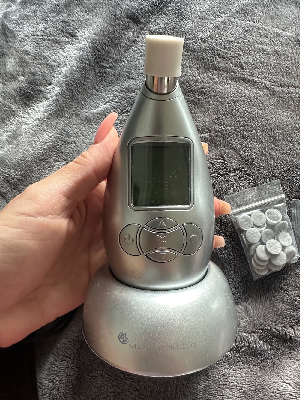 Silver Electronic Skin Care Device with Charging Base-microdermabrasion machine